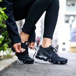 Women’s Nike Air Vapormax Triple Black